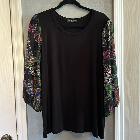 Kim & Cami Black Top with Sheer Paisley Sleeves - Picture 1 of 5